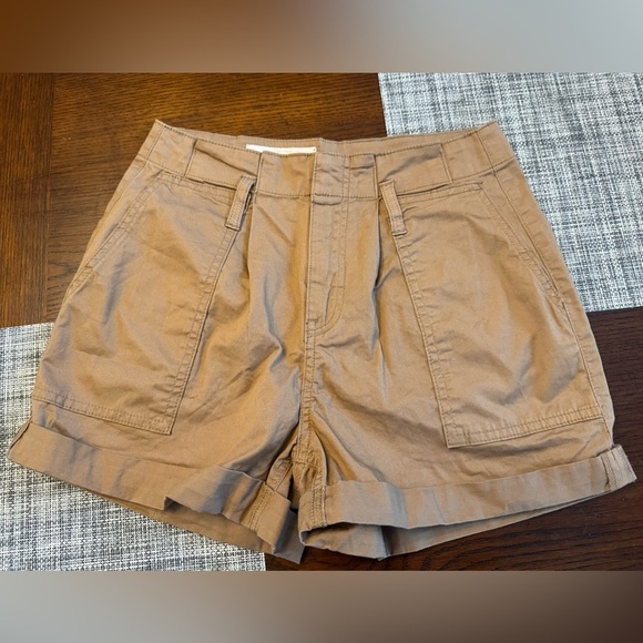 Vanilla Star Khaki Shorts, size 5 27”, NWOT - Picture 1 of 3